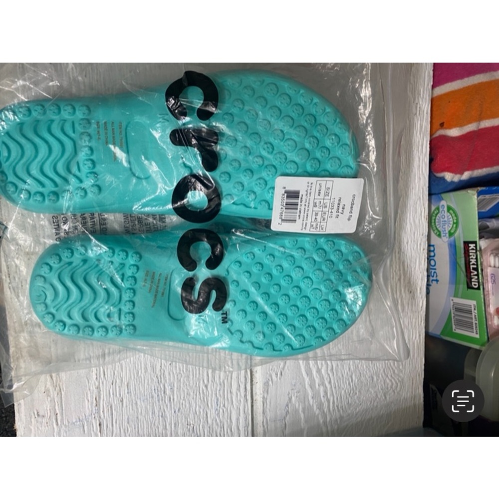 Crocs - Picture 2 of 2